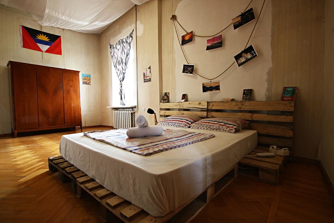 Хостелы Dingo Backpackers Hostel Кутаиси-8