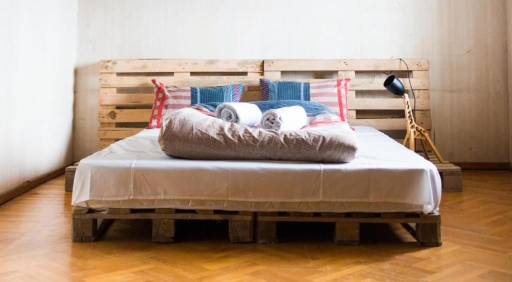 Хостелы Dingo Backpackers Hostel Кутаиси